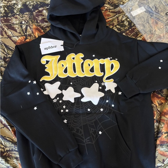 Sp5der Black and Gold Hoodie - Picture 1 of 4